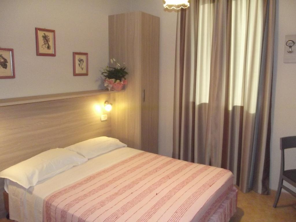 Hotel Piccadilly Montecatini Terme Kültér fotó