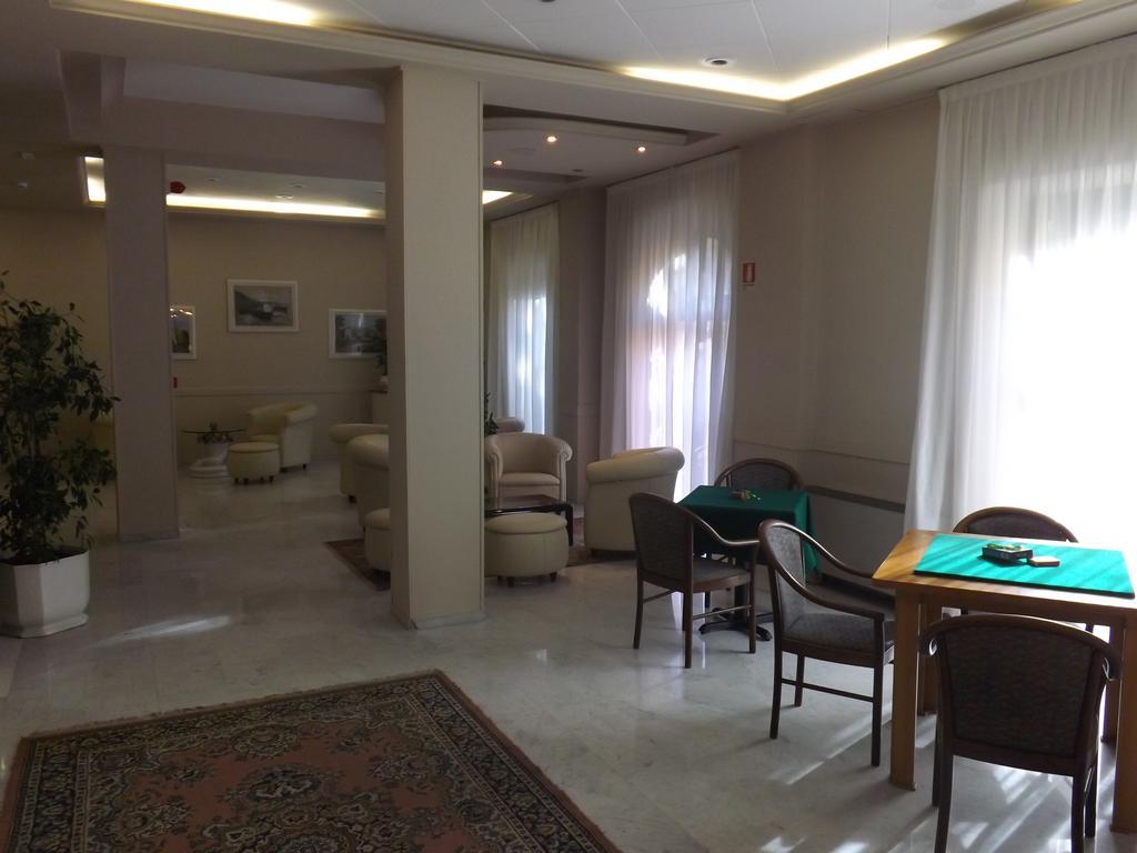Hotel Piccadilly Montecatini Terme Kültér fotó